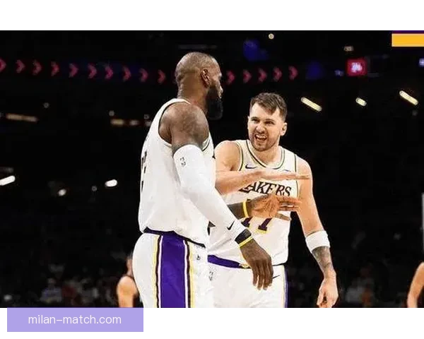 马克西与詹姆斯美队东契奇雷神合作斯图尔特敢追打老詹应以绿巨人为核心